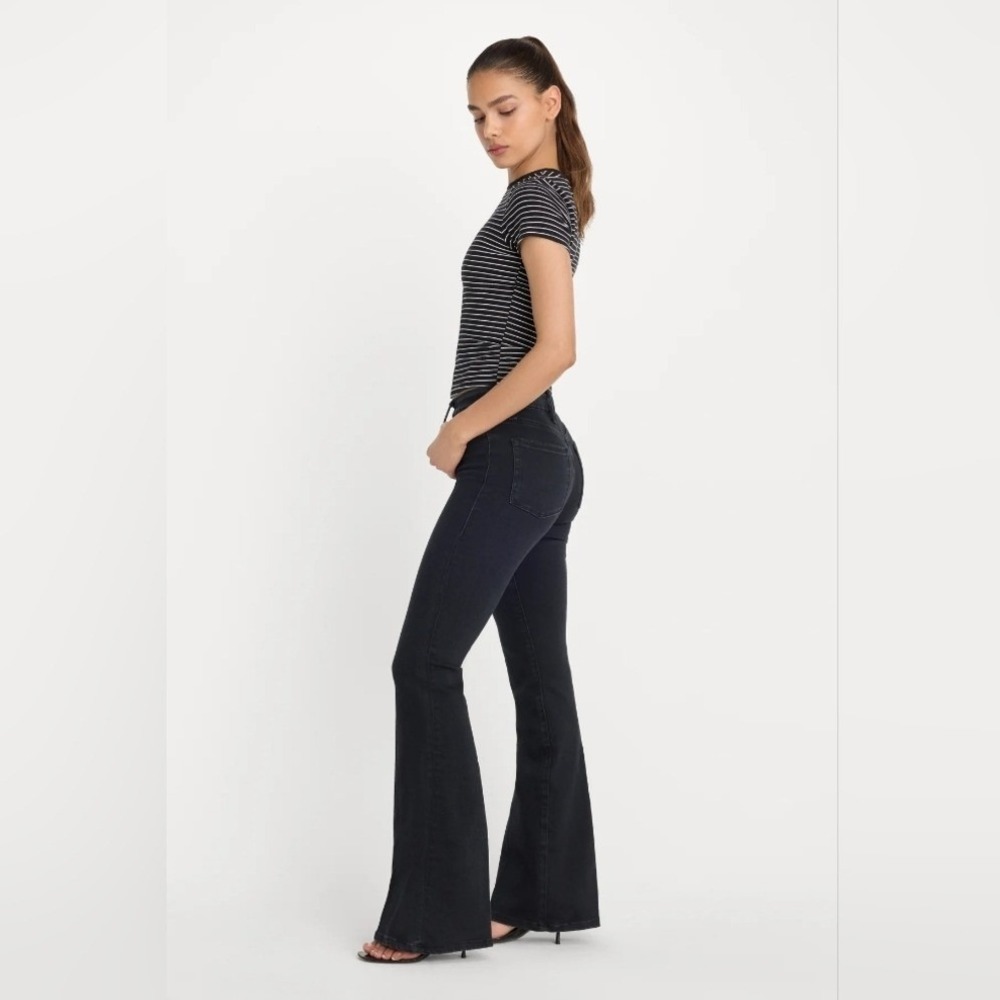 Good American Good Flare Jeans High Rise Washed Black Size 2/M GLFHB08TE